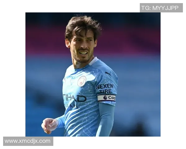 杰拉德盛赞赖斯：绿茵场上的“完美中场指挥官”